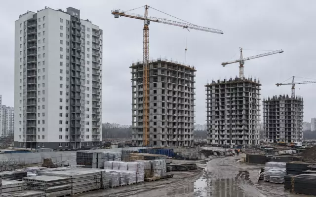 Группа ЛСР выкупит примерно до 5,2 млн своих акций по 675 рублей за бумагу